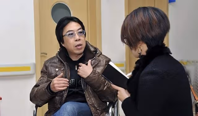 突傳死訊!TVB知名監製不幸離世,意外中風致左手完全癱瘓