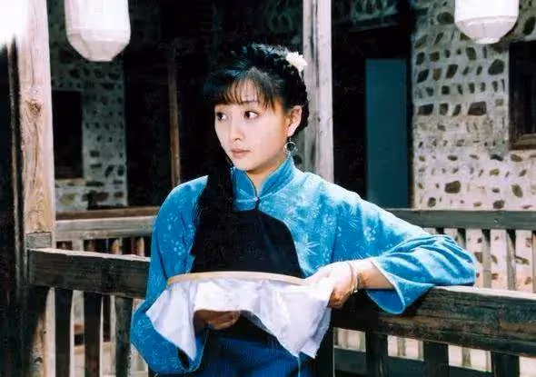 孫寧:告別球星初戀,和大9歲王學兵離婚,如今43歲感情成迷