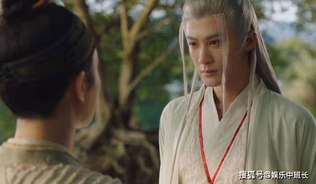 《長相思》錯把情蠱當愛的相柳,用9條命,換回了小六的薄情