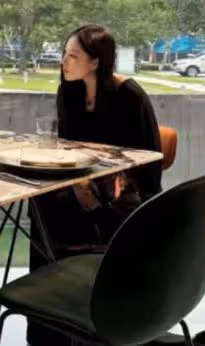 53歲竇唯疑父女戀,與女子約會變化大,女方漂亮與竇靖童年齡相仿