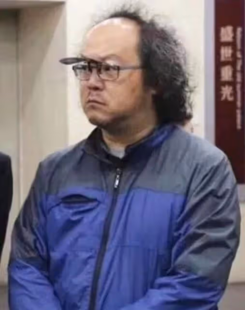 53歲竇唯疑父女戀，與女子約會變化大，女方漂亮與竇靖童年齡相仿