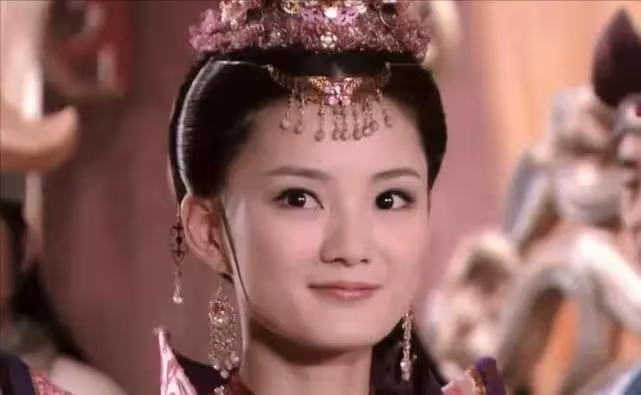 《活佛濟公》白雪:從當紅女主到自媒體博主,36歲馨子如今怎樣?