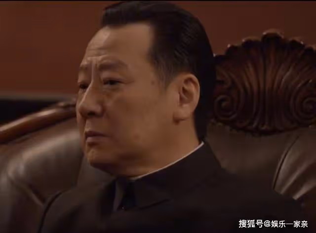 《潛行者》葉興城臨死一句話,揭穿方嘉樹雙重身份,蘇雅露為愛犧牲