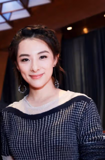 劉璇:34歲嫁普通人,42歲生2胎,如今她還好嗎?