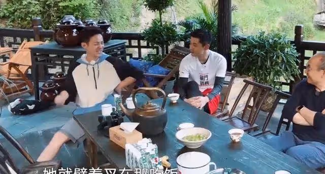 劉璇:34歲嫁普通人,42歲生2胎,如今她還好嗎?