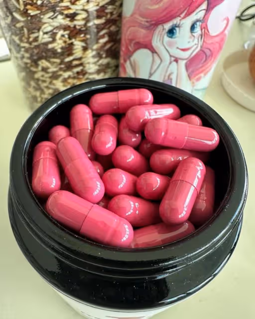 孫慧雪產後將自己胎盤做成膠囊，發文「夠我吃半年」引起討論