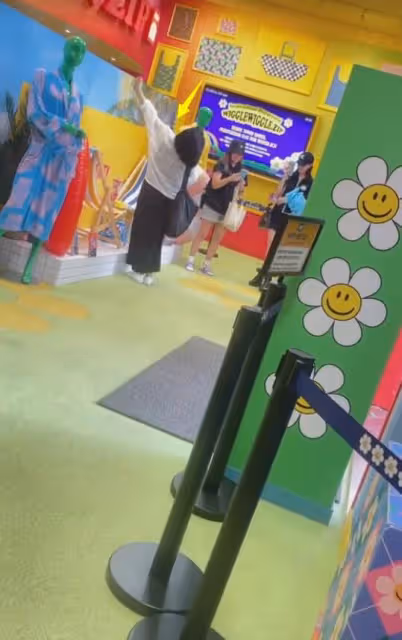 小S全家游韓國！和許雅鈞全程無交流，三女兒形象反差很大