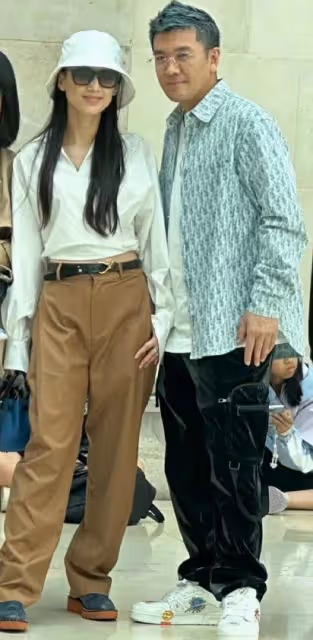 黃聖依一家現身倫敦，力破離婚傳聞，11歲安迪體重飆至130斤