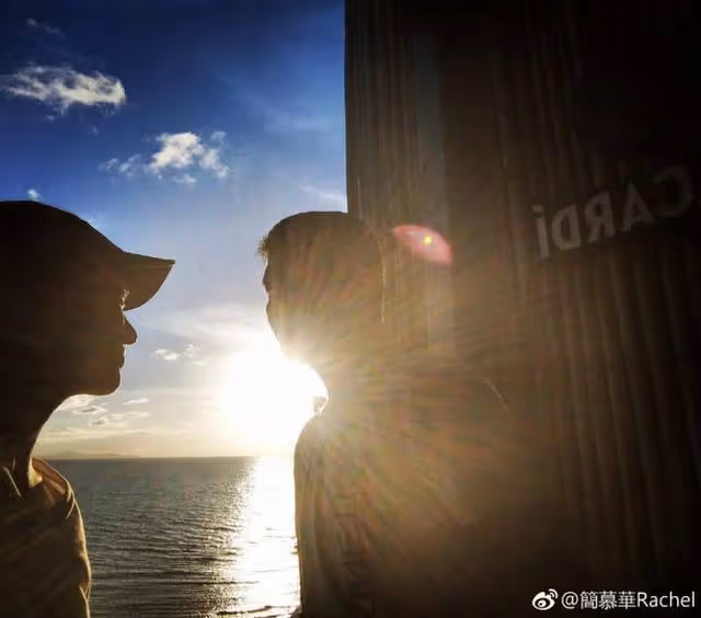 TVB前女星曝家中添新成員!離巢後遠走加拿大,被封「翻版王菲」