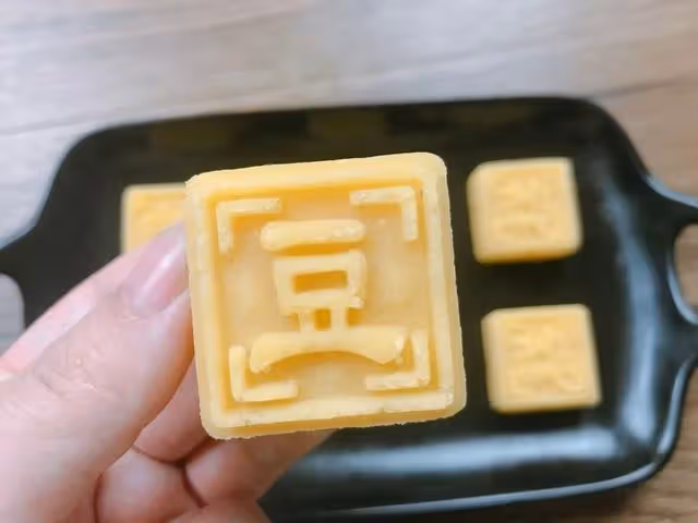 超好吃的綠豆糕，只要3種簡單食材，香甜細膩入口即化，夏日必備