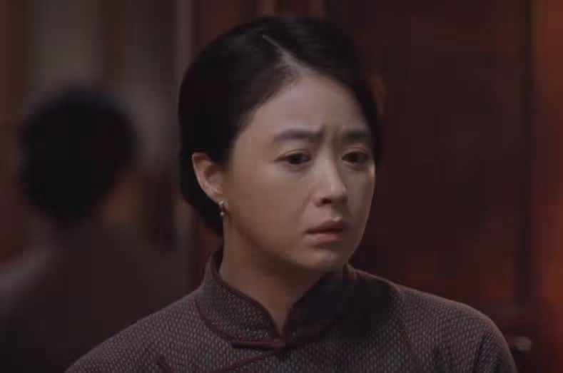 潛行者:方嘉樹遭清除指令,蘇雅露掩護出賣色相,陶玉玲自愧不如