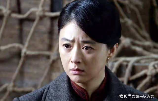 《潛行者》短短十年時間，方嘉樹擁有三重身份，他是怎麼做到的？