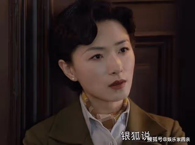 《潛行者》短短十年時間，方嘉樹擁有三重身份，他是怎麼做到的？