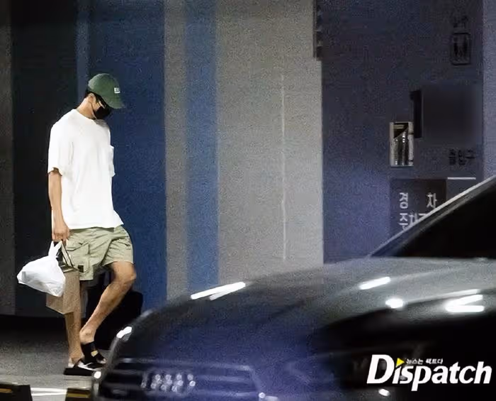 BLACKPINK成員首次公開承認戀情,金智秀與大7歲演員安普賢戀愛