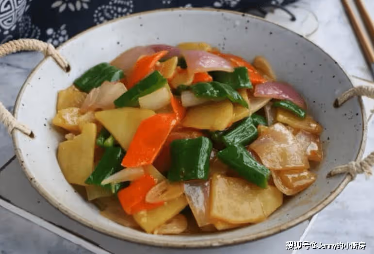 高溫出汗多吃鹼性蔬菜,推薦5道食譜,美味又營養,換著吃精神好