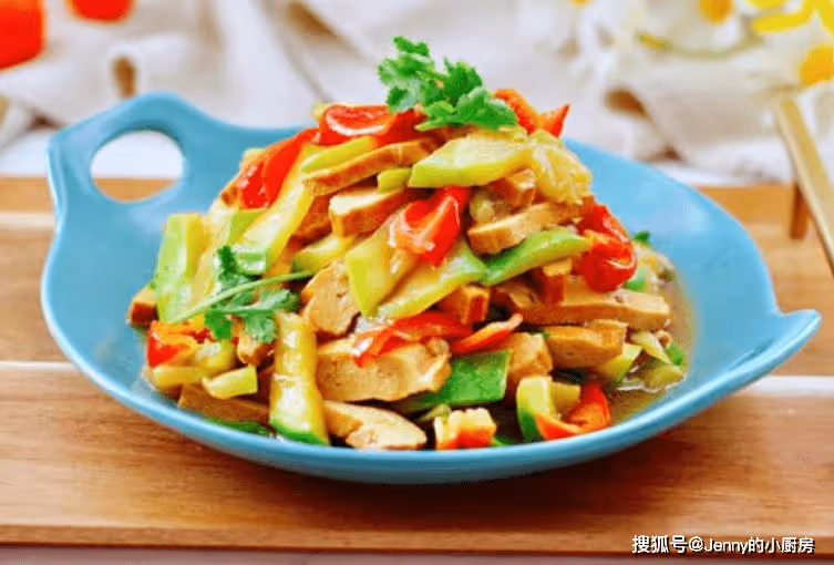 高溫出汗多吃鹼性蔬菜,推薦5道食譜,美味又營養,換著吃精神好