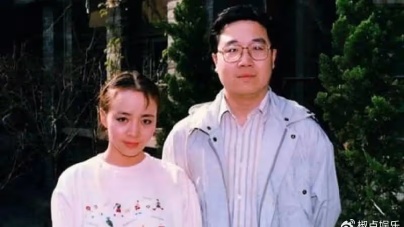 英達：與宋丹丹離婚後，三婚娶了北大才女梁歡，看上了她的才華？