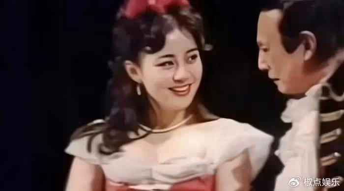 英達:與宋丹丹離婚後,三婚娶了北大才女梁歡,看上了她的才華?
