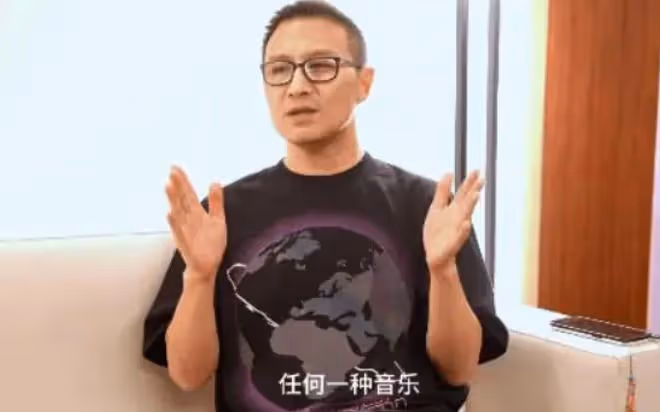 內娛尷尬現場,汪峰演唱會觀眾集體喊刀郎,要求其唱《羅剎海市》