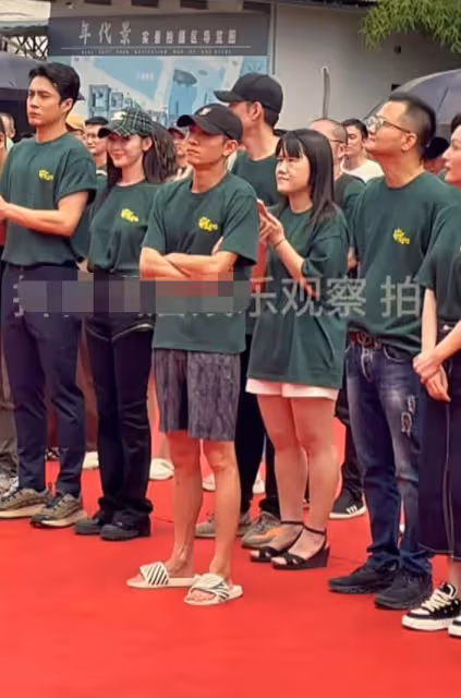 張一山新劇開機，與張天愛同框暴露身高，被調侃只有1米65