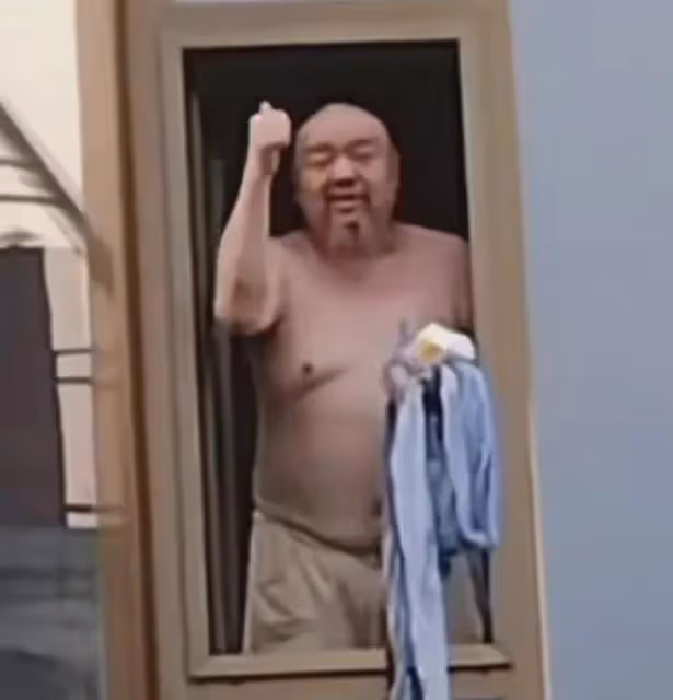 50歲謝寧已在涿州被找到!赤裸上身精神足,家中被淹仍放棄撤離