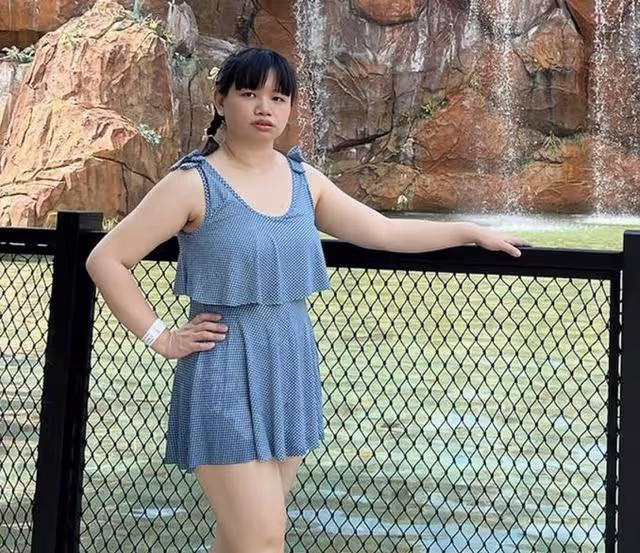 香港知名女星單戀公司帥氣男高層,自覺正在戀情中,處於失控狀態