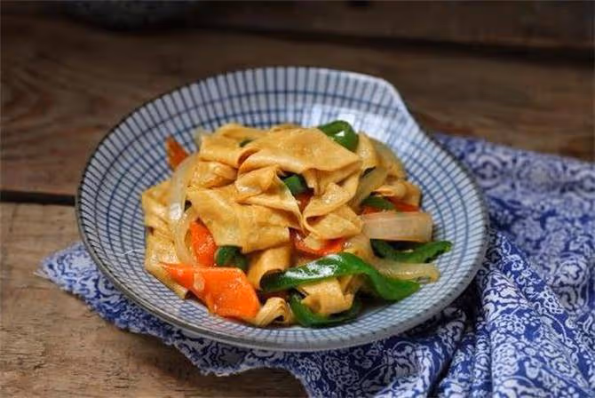家常油豆皮超好吃的做法,鮮美軟嫩入味,開胃又下飯,次次都光碟
