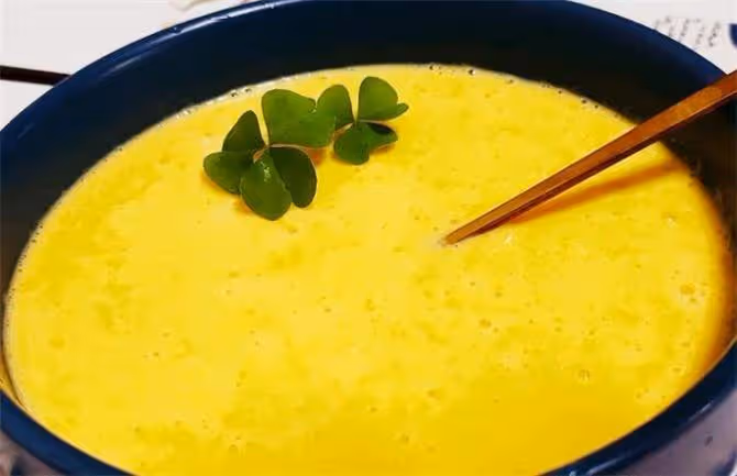 香濃軟糯玉米糊糊,在家自己就能煮,步驟特簡單,怎么喝都喝不膩