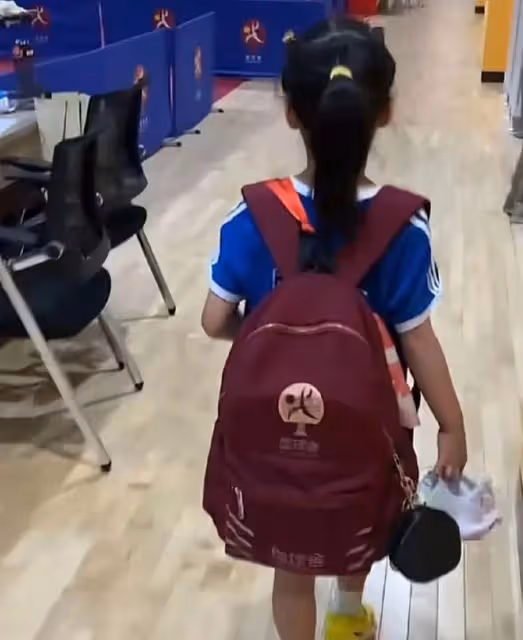 8月3日,王楠夫婦真沒想到!對女兒的舉動引髮網友熱議!