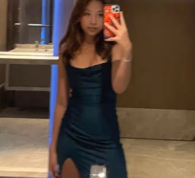 吳君如生日曬全家福,17歲女兒皮膚黝黑像爸!與陳可辛至今未結婚