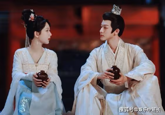 《長相思》瑲玹和小夭有血緣關係嗎?瑲玹結局娶了幾個?瑲玹為什麼要殺塗山璟