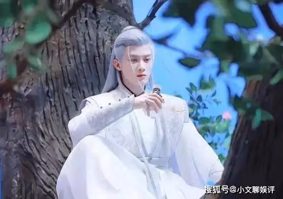 長相思：赤水豐隆和神農馨悅為何不同姓？相柳為何幫辰榮義軍，成為他們的軍師