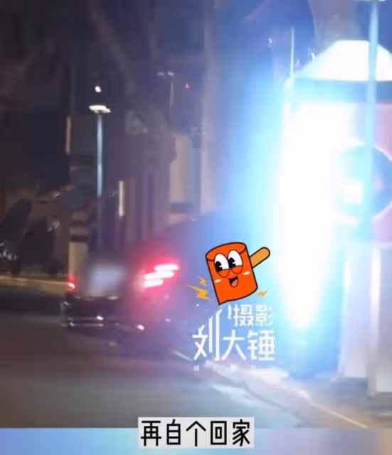復合無望?趙麗穎帶兒子玩耍再被拍,送兒子回馮紹峰家後獨自回家