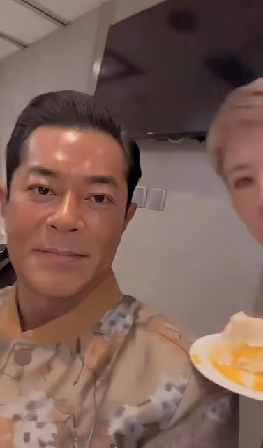 香港知名諧星慶祝生日!58歲仍未與老公領證,與古天樂關係好