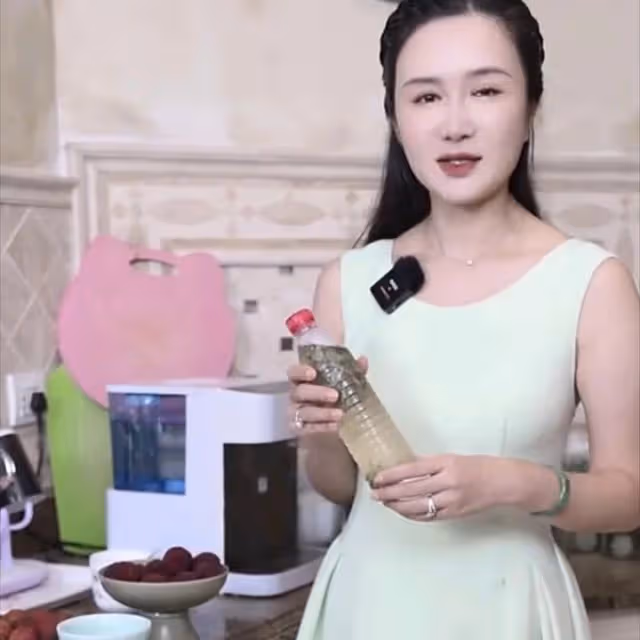 下一個馬蓉?導演張紀中發視頻批評妻子,將上百萬茶葉泡給司機喝