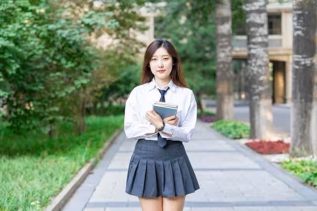 女兒畢業嫁去非洲失聯,打聽到她的現狀後,我只能祝她有好運