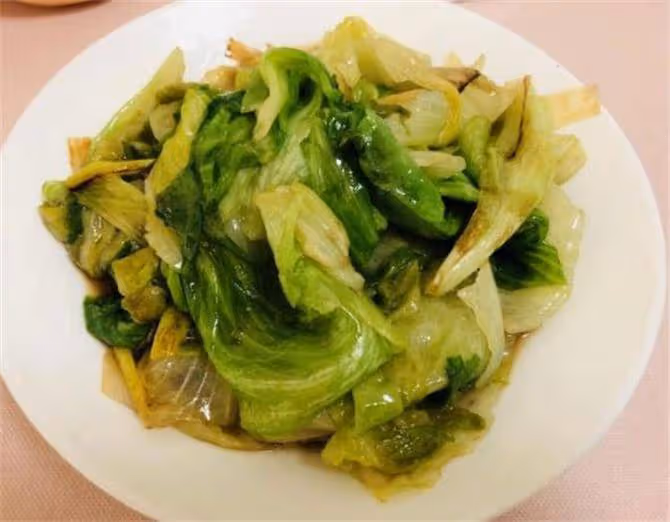 圓生菜夏天這樣做太美味了,清脆爽口,好吃下飯,每次一盤吃不夠