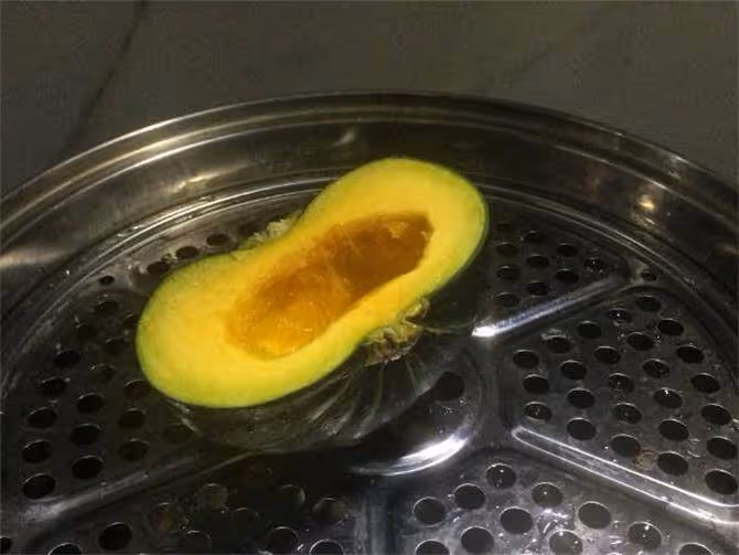 貝貝南瓜上鍋蒸一蒸,出鍋就是一道美食,鮮嫩爽滑又粉糯,真香