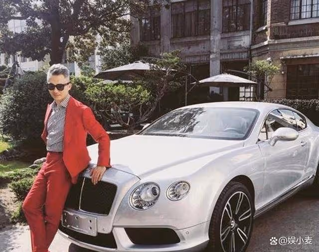 主持人程雷被曝因肝病去世,網友發文祝他一路走好,本人合影回應