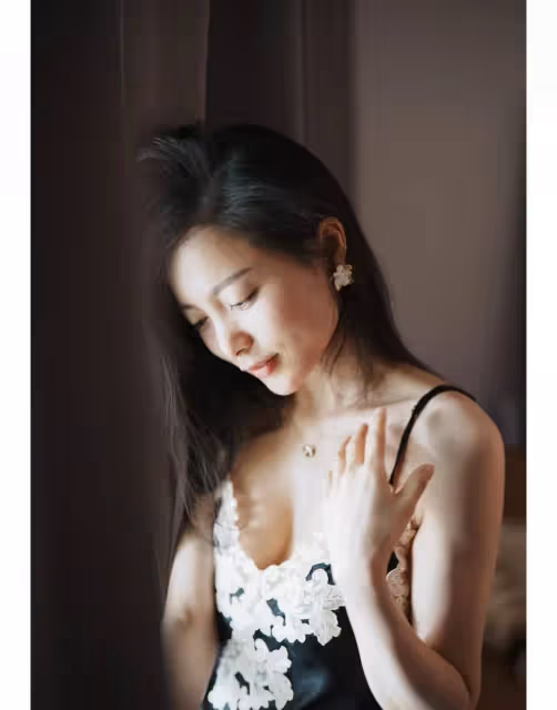 這些美人身材時尚曲線緊緻 膚白腿長聲音嗲 綻放魅力撩人