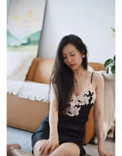 這些美人身材時尚曲線緊緻 膚白腿長聲音嗲 綻放魅力撩人