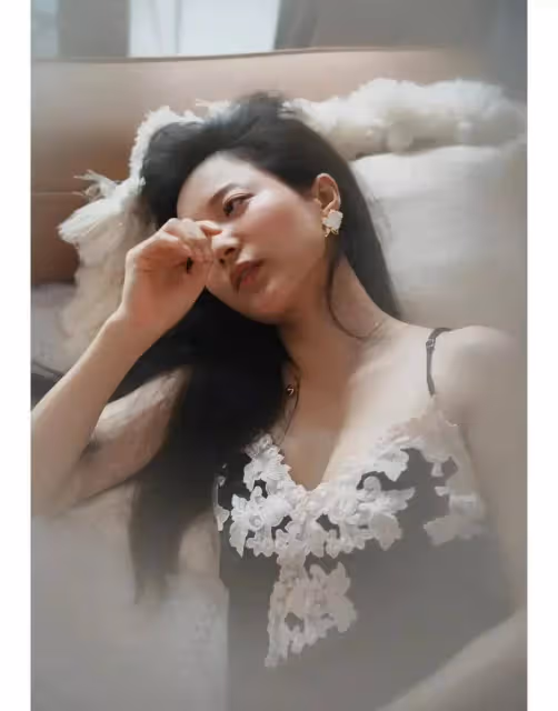 這些美人身材時尚曲線緊緻 膚白腿長聲音嗲 綻放魅力撩人
