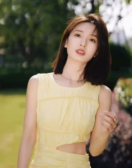 這些美人身材時尚曲線緊緻 膚白腿長聲音嗲 綻放魅力撩人