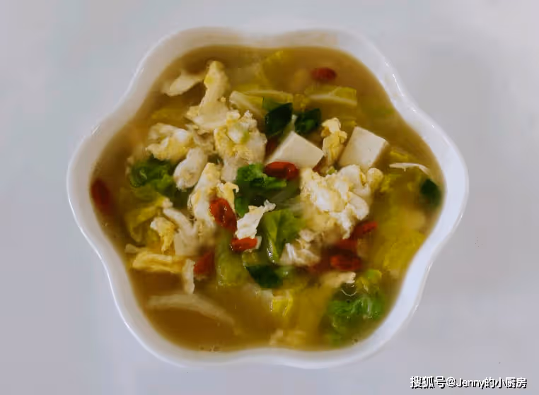 夏天骨湯靠邊站,我家常喝這5道湯,清淡又營養,大人孩子都喜歡