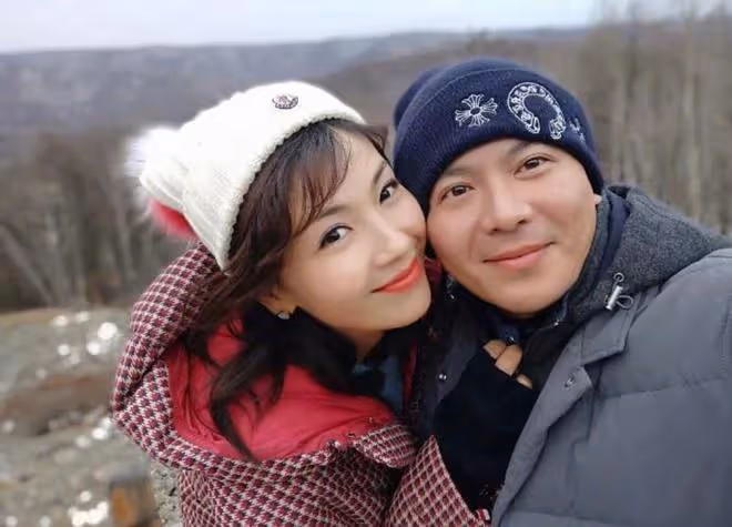 王珂被傳投資再失敗,劉濤深夜發文心態全崩,為老公還債數億太累