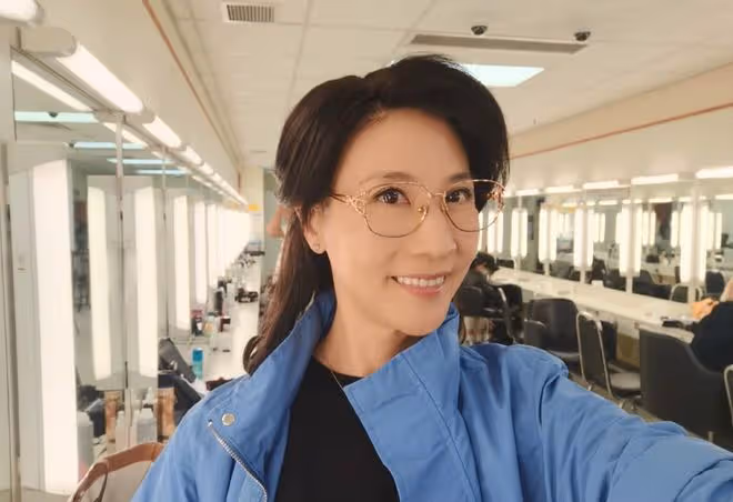 再演闊太超好笑!TVB女星入行40年,熒幕初吻獻任達華