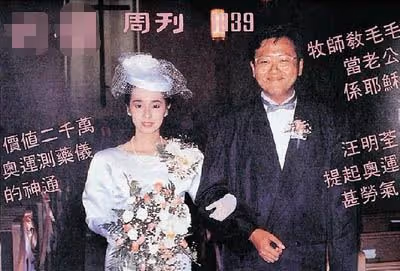 張國榮前任看演唱會仍貌美,三婚老公滿頭白髮,倆女兒精緻似混血