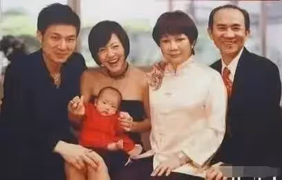 小S女兒又引爭議！現身韓國打扮招搖，兩根繩子捆綁幾乎一絲不掛