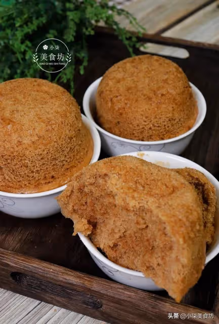 麵粉別只蒸饅頭了,用3個碗一扣,暄軟香甜,出鍋瞬間被掃光