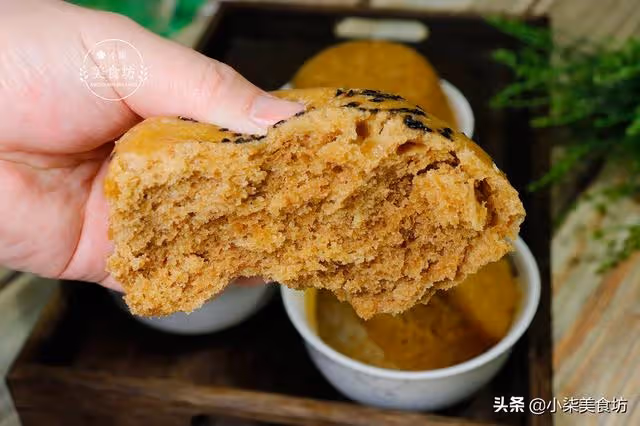 麵粉別只蒸饅頭了,用3個碗一扣,暄軟香甜,出鍋瞬間被掃光